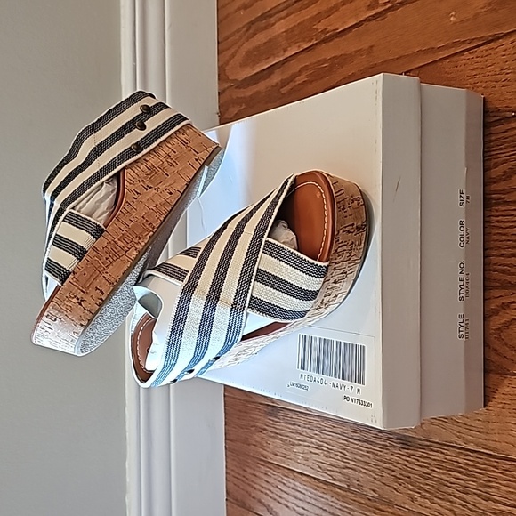 sahalie Shoes - Sahalie Navy size 7 M Wedge Heel Sandals - New in Box